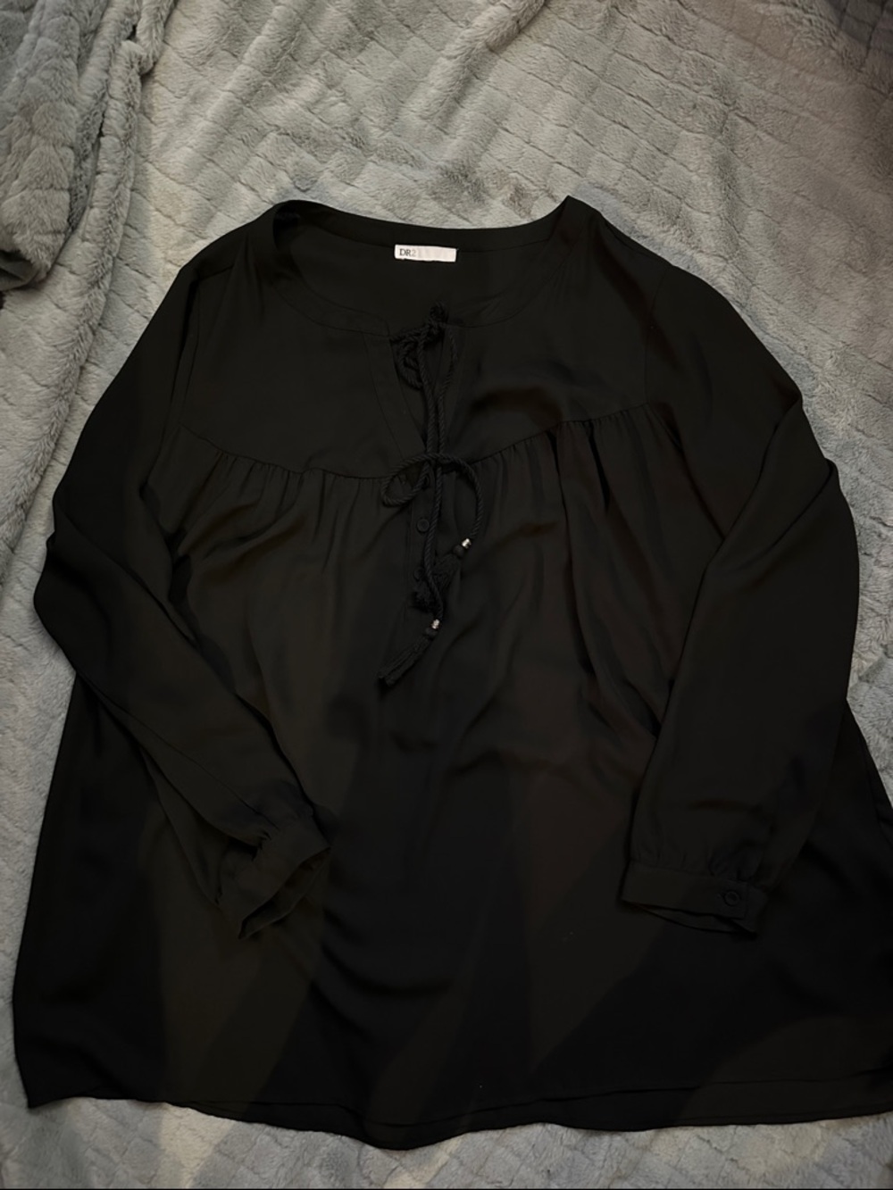 DR2 Black Tie-Front Peasant Tunic